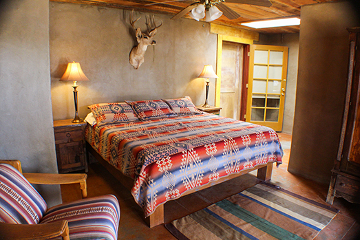 Dude Ranch guest room at Rancho de la Osa.
